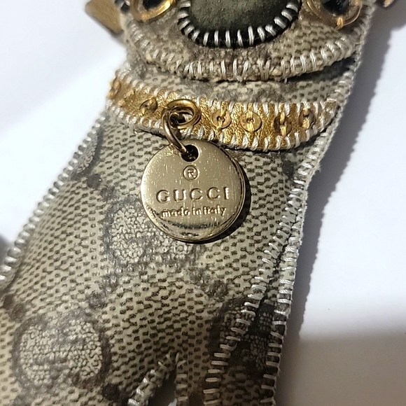 Gucci "The Bougie Chihuahua" bagcharm - Picture 3 of 10
